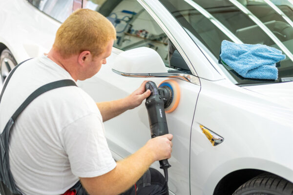 Auto polieren – Der ultimative Ratgeber für strahlenden Glanz und langfristigen Lackschutz auto polieren